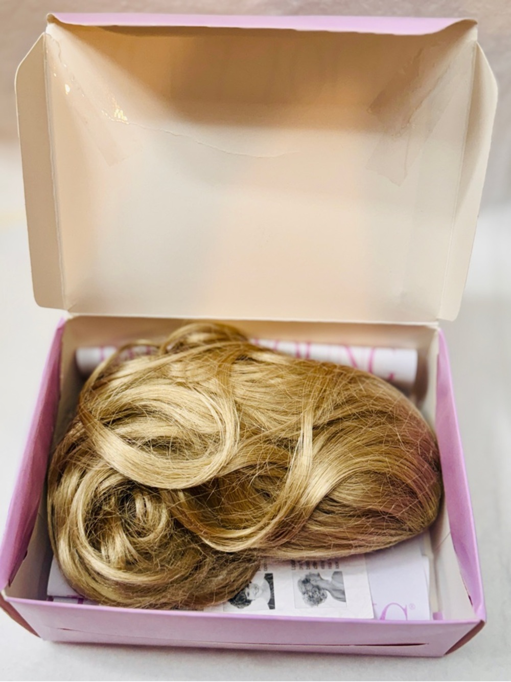 Paula Young Clip-In Hairpiece Blonde #22 Flowing Style A3314 NIB